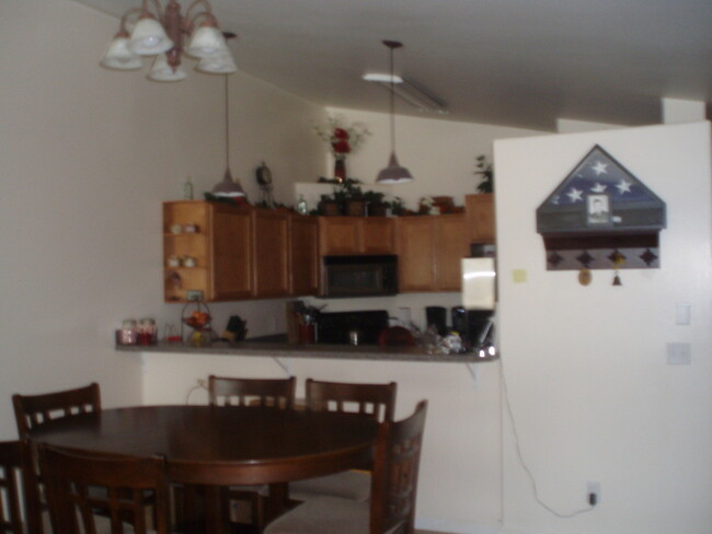 Building Photo - 4 Bedroom, 3 Bathroom Spacious Duplex