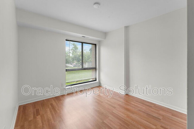 Building Photo - 6085 Majors Ln