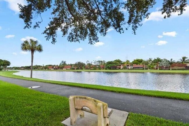 Building Photo - 8535 Boca Rio Dr