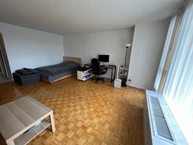 Building Photo - 44 Washington St