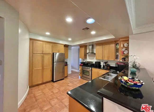 Building Photo - 3250 Midvale Ave