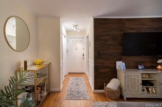 Building Photo - 2449 Union Blvd