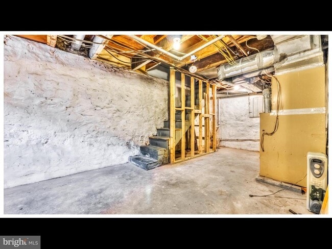 Building Photo - 502 S Highland Ave