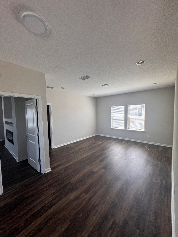 Building Photo - 79 Carbide Ct