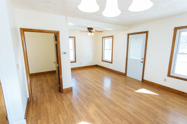 Dining To Living - 831 Comfort St