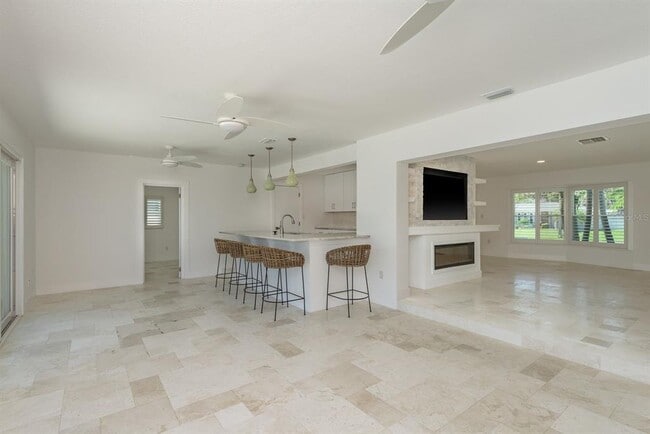 Building Photo - 4845 Shell Stream Blvd