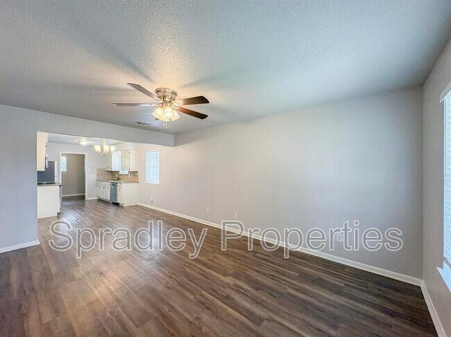 Building Photo - 1020 N Wall St