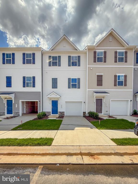 Building Photo - 2584 Cougar Ln