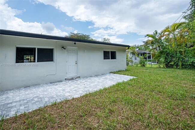 Building Photo - 11511 SW 81st Rd