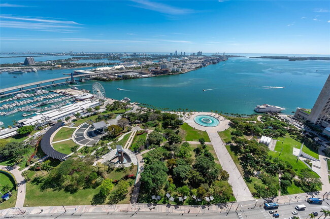 Building Photo - Biscayne Boulevard, Miami, FL 33132 - 3 BR...