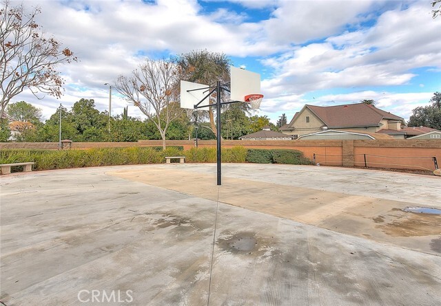 Building Photo - 6264 Manzanita Way