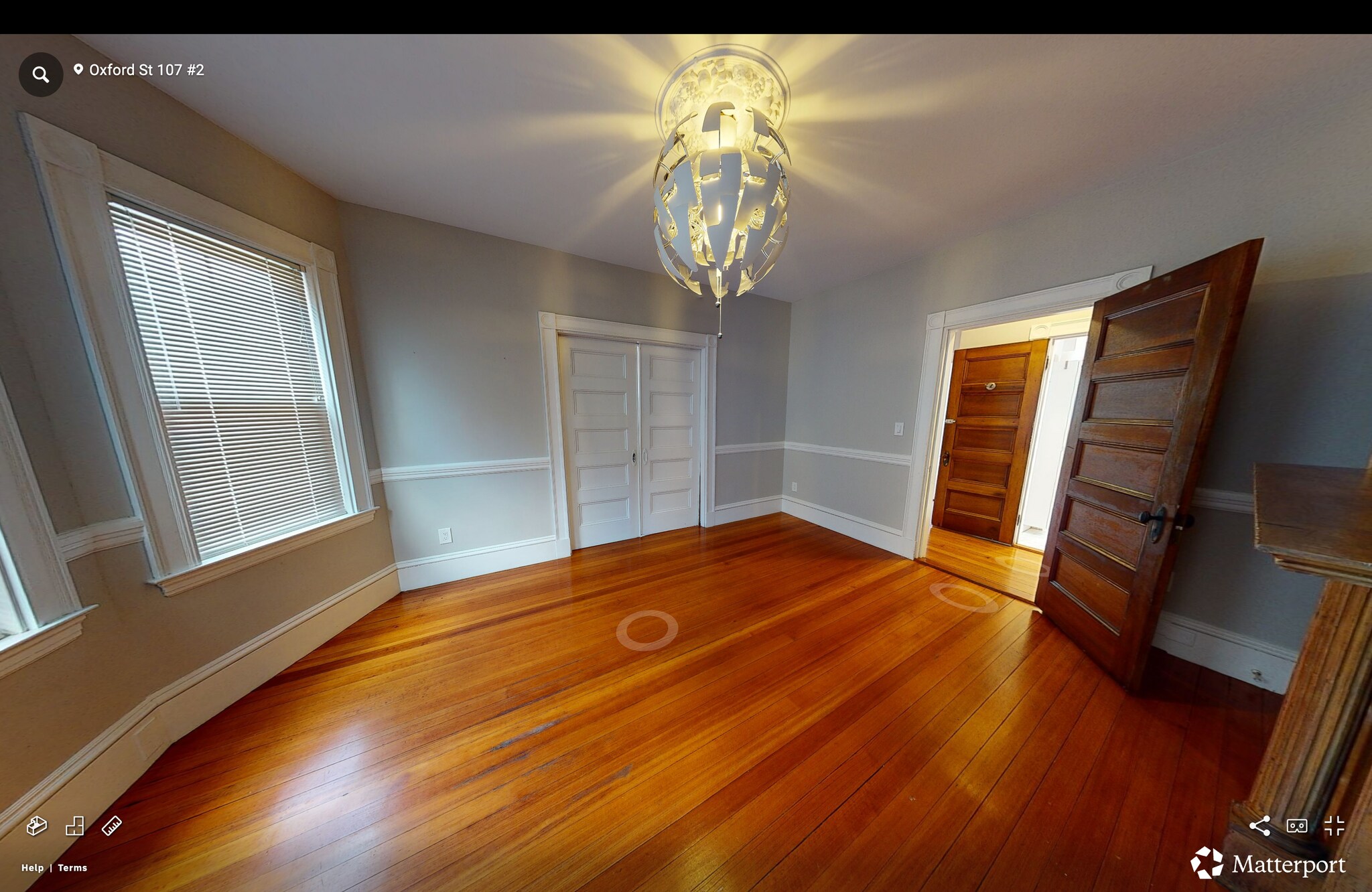 Building Photo - 107 Oxford St