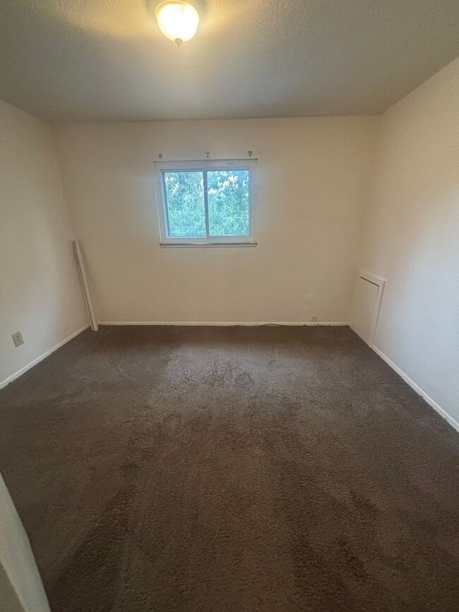 Building Photo - 23673 Banbury Cir