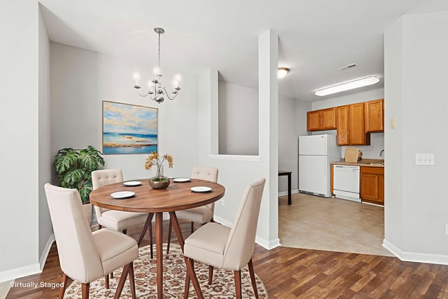 Building Photo - Beautifully Updated 3-Bedroom Townhome Nea...