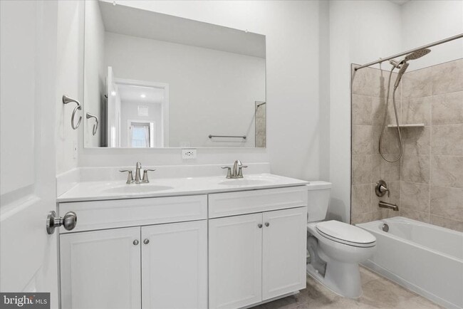 Building Photo - 889 Barksdale Dr