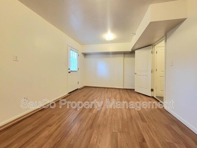 Building Photo - 5413 SE 119th Ave