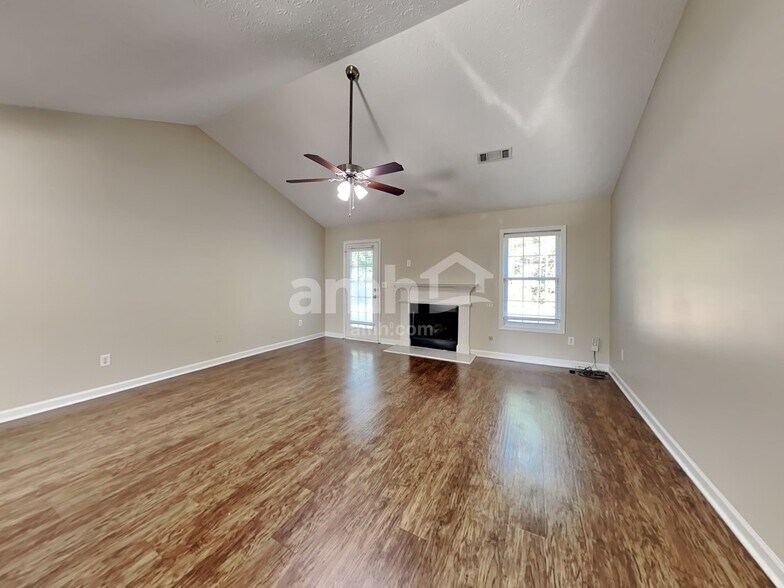 Building Photo - 1425 Bramlett Forest Trl