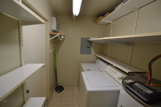 Building Photo - West Feliciana School District! 3 bedroom, 1.5 bath home in coveted Audubon Hills Subdiv