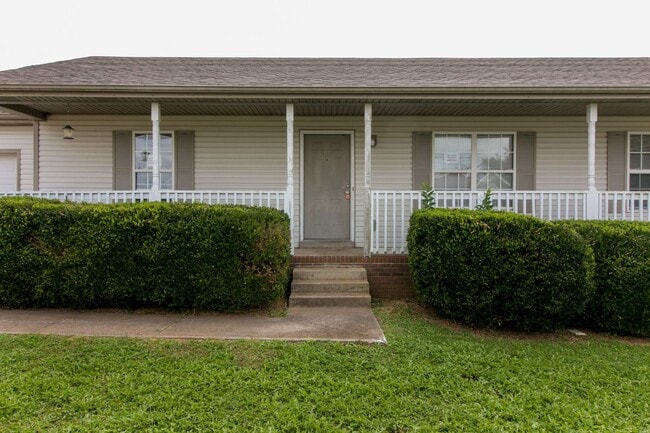 Building Photo - 110 Pepper Ct