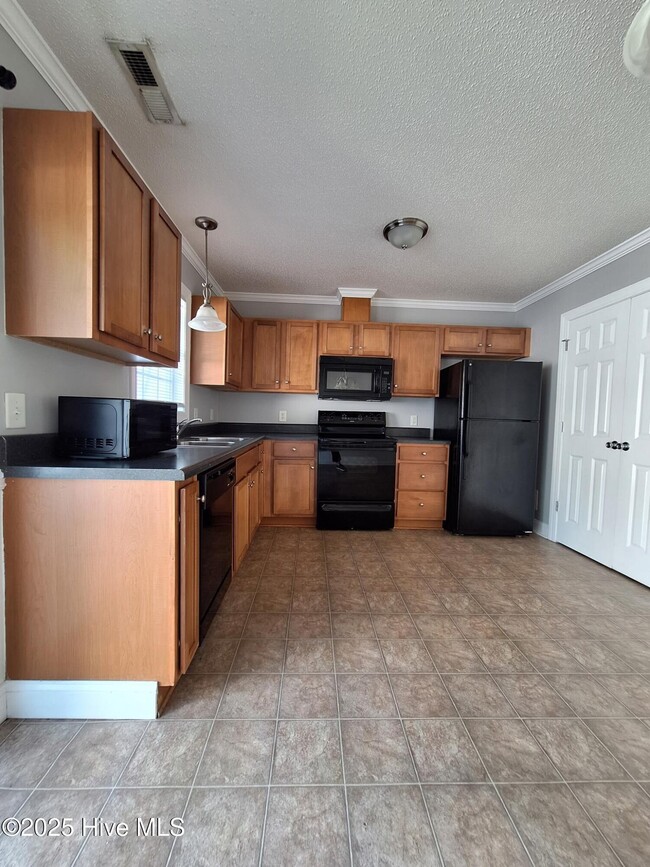 Building Photo - 4247 Dudleys Grant Dr