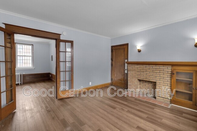 Building Photo - 12 E Depew Ave