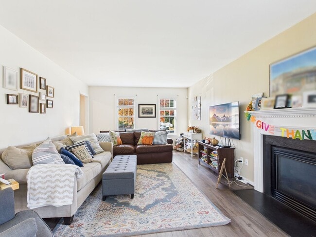 Building Photo - 7016 Tulane Ave