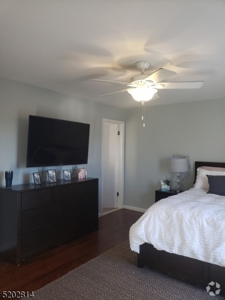 PRIMARY BR WITH BATH - 352 Bloomfield Ave