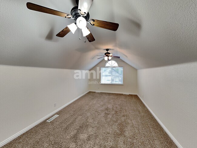 Building Photo - 1845 N Pingo Ave