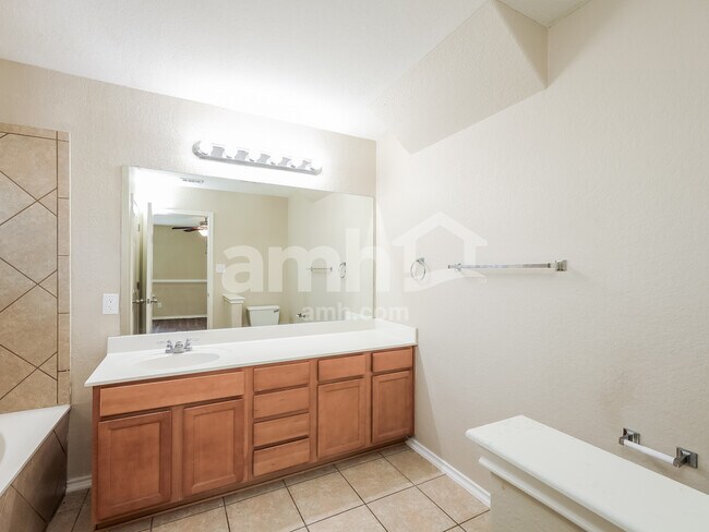 Building Photo - 164 Quiet Elk