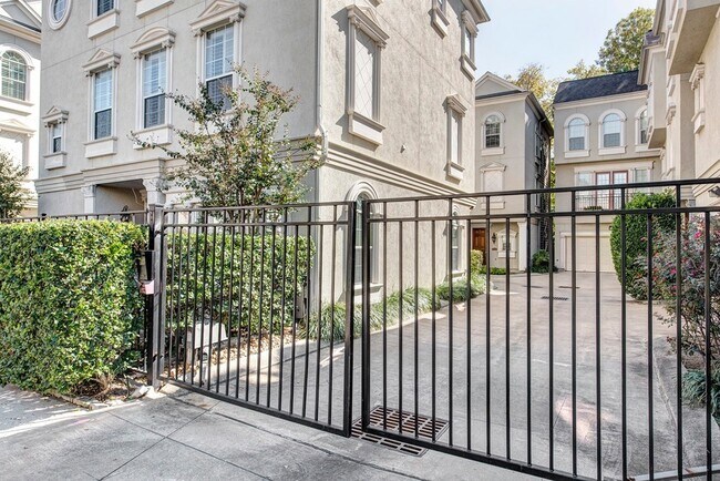 Building Photo - 4003 Feagan St