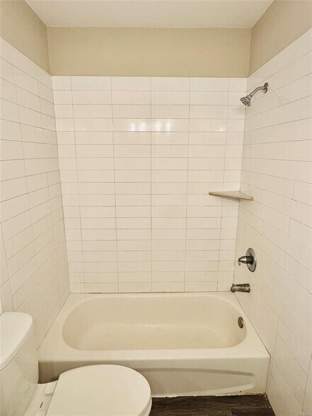 Building Photo - 2649 Burkelaun Dr