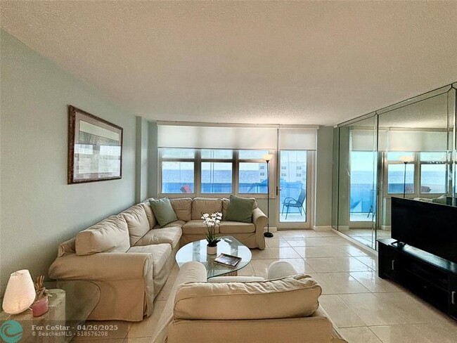Building Photo - 3725 S Ocean Dr