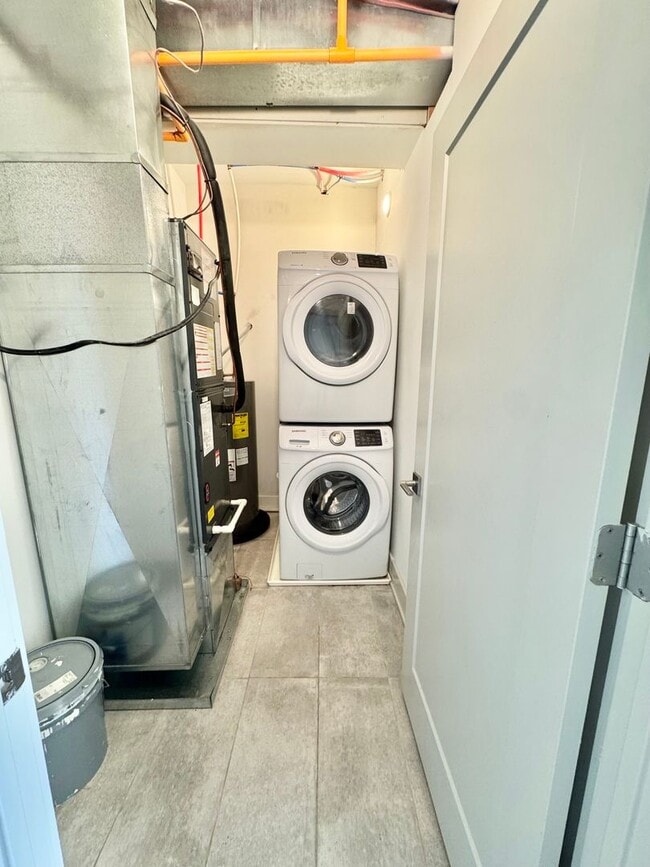 Building Photo - 3213 Haverford Ave