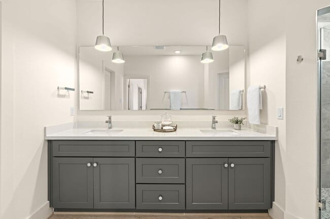 Building Photo - 1042 Homer St