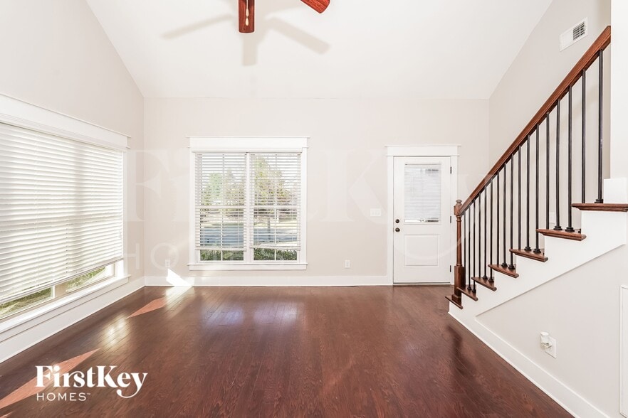 Building Photo - 5071 Brooke's Crossing Blvd