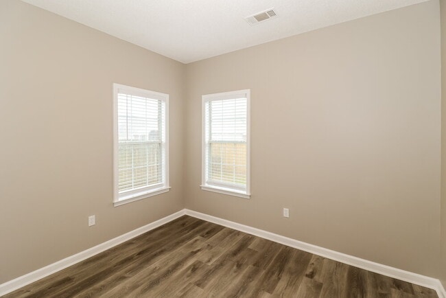 Building Photo - 20 Cypress Grove Cove