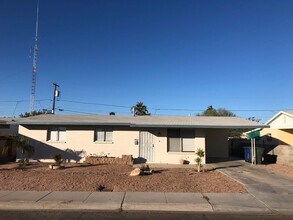 Building Photo - Adorable Home in Laverne Terrace!