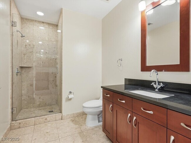 Building Photo - 4575 Dean Martin Dr