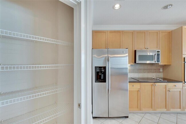 Building Photo - 6414 Sunset Bay Cir