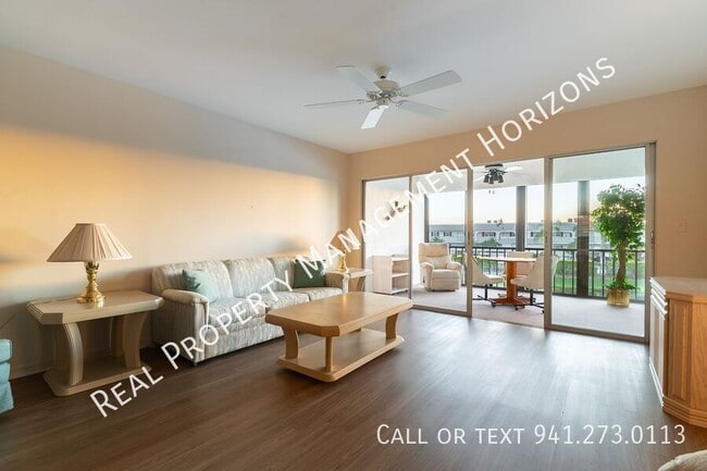 Building Photo - 4813 Independence Dr