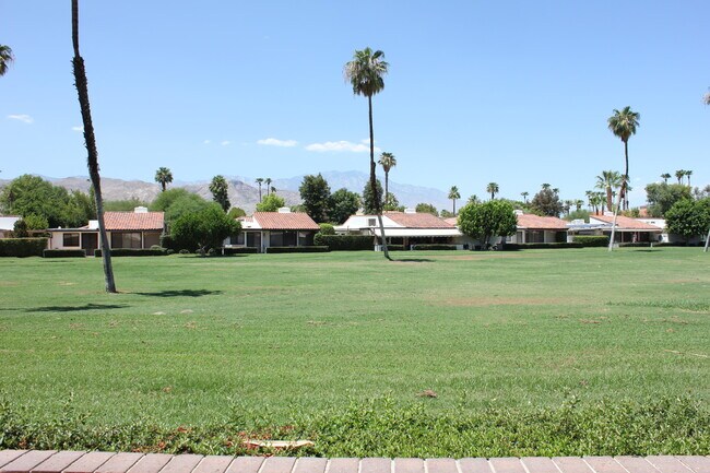 Building Photo - 36 El Toro Dr