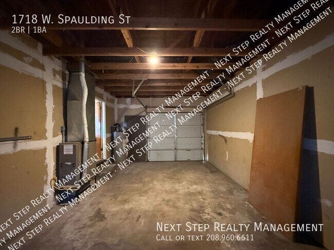 Building Photo - 1718 W Spaulding St