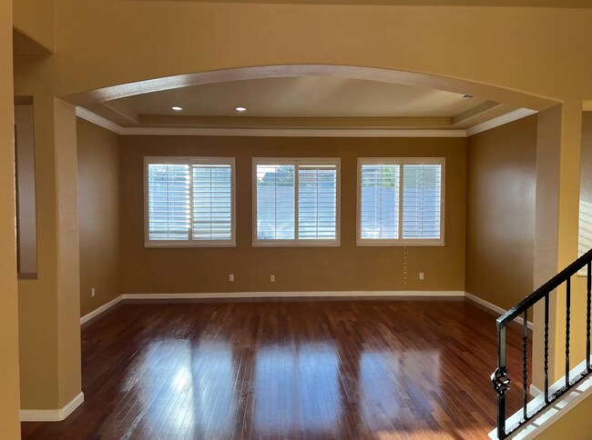 Building Photo - Breath-Taking Natomas 4/3 (Exclusive Private Community) - Golf Course!