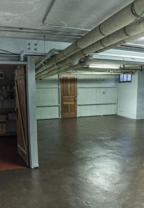 Building Photo - 4213 N Stowell Ave