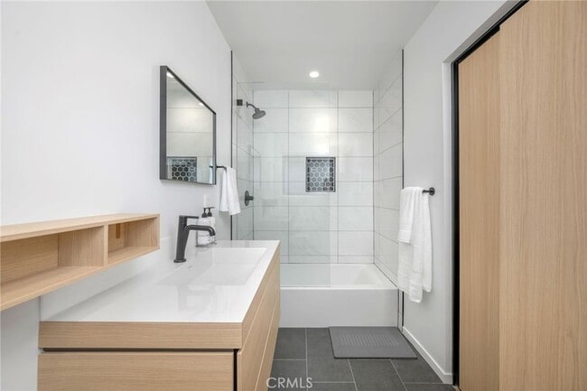 Building Photo - 34031 Mazo Dr