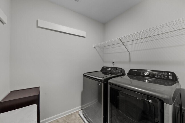 Building Photo - 3 Bedroom Home in Sneads Ferry