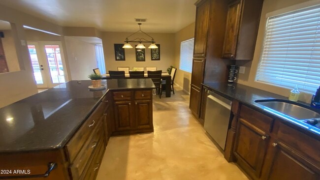 Building Photo - 6823 W Union Hills Dr