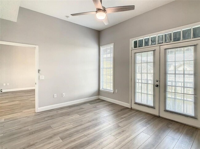 Building Photo - 239 Longview Ave
