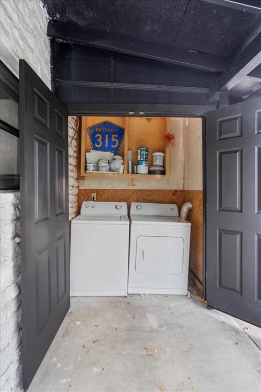 Building Photo - 200 Laurel Dr