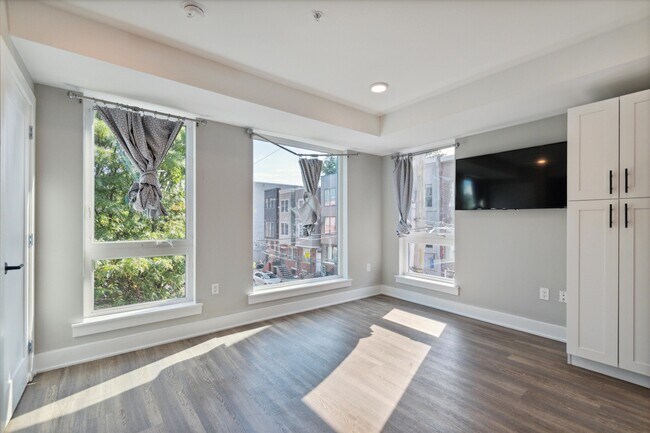 Building Photo - 1739 Page St